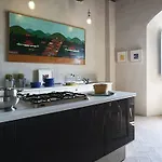 Torre Almonte 2* トーディ